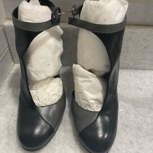 Chanel Black/Grey Bottines/Booties/Heels - Picture 8 of 11